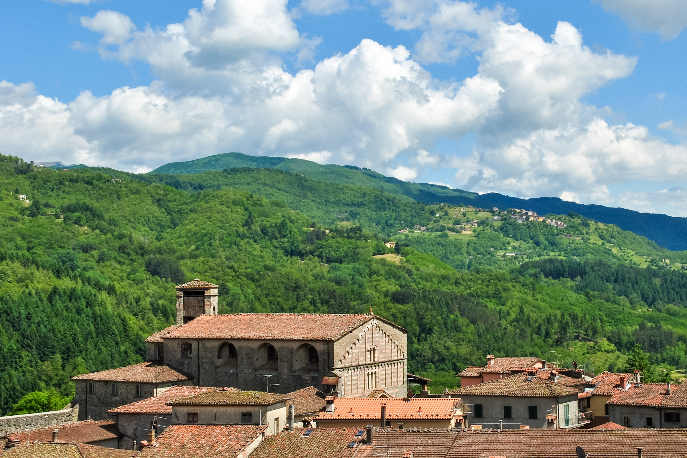castiglione di garfagnana.webp